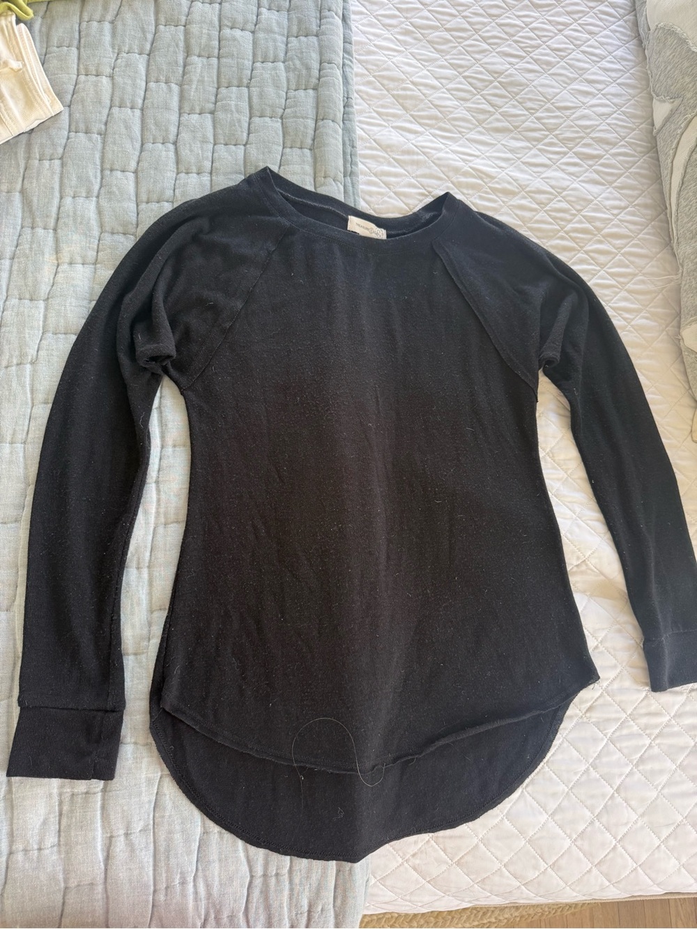 Treasure & Bond Black Long-Sleeve Crewneck Tee